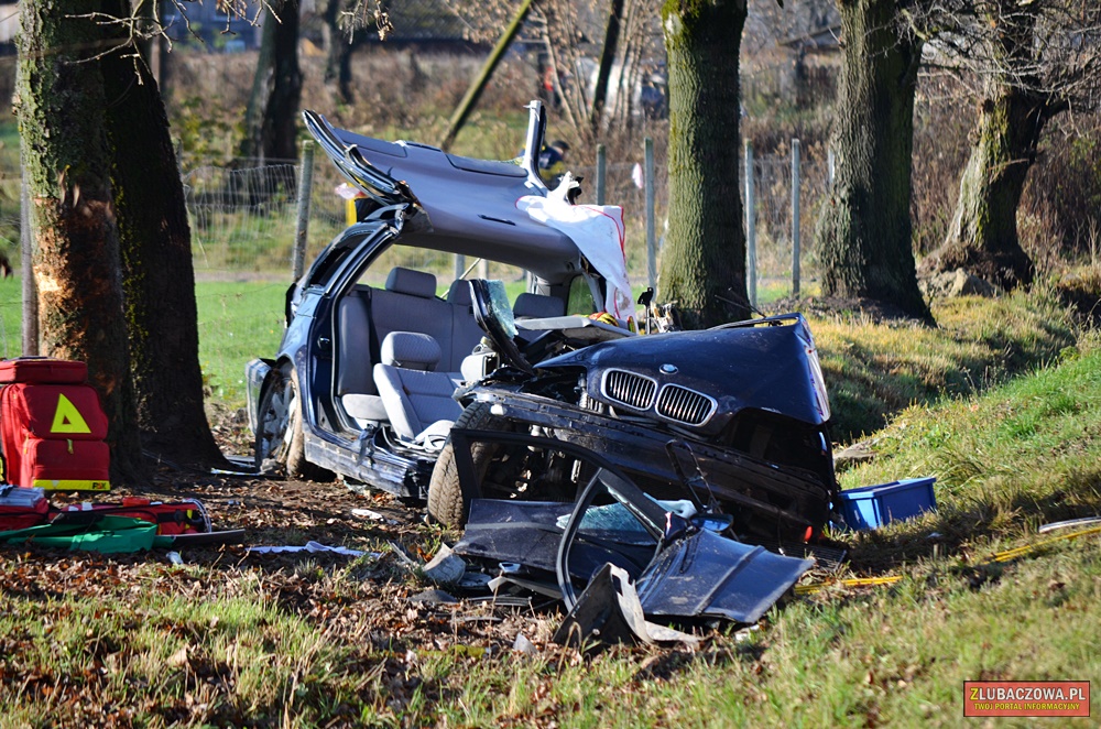 Poważny wypadek niedaleko Lipiny. Na miejsce wezwano helikopter LPR [ZDJĘCIA][VIDEO]